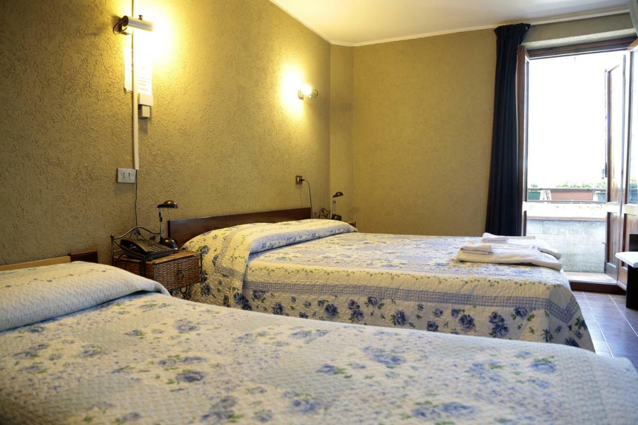 Hotel Rondanino لانسو دينْتيلفي المظهر الخارجي الصورة